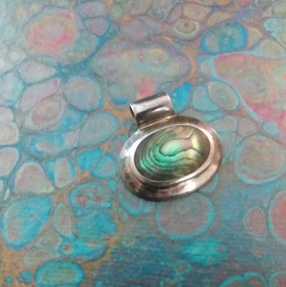 SILVER PENDANT